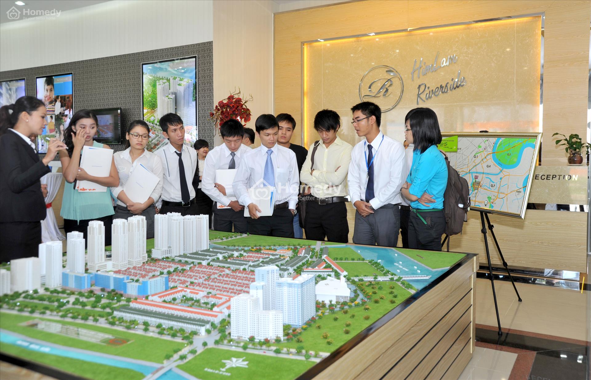 MÔI GIỚI BẤT ĐỘNG SẢN