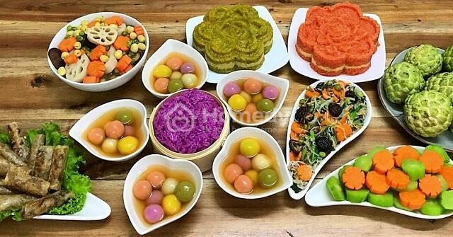 Nhung-mon-chay-tinh-te-va-da-dang-tren-mam-com-chay-cung-ram-thang-7