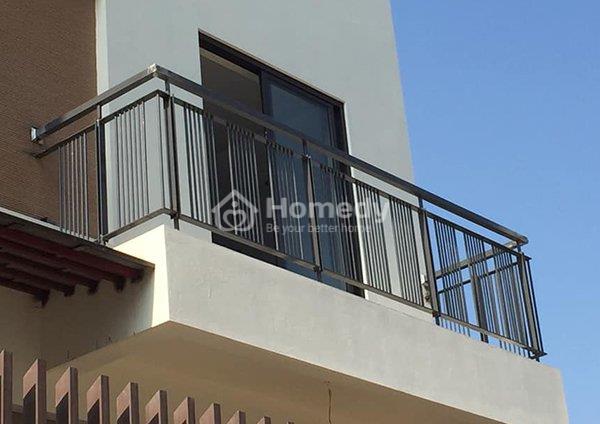 mẫu lan can ban công sắt hộp đẹp