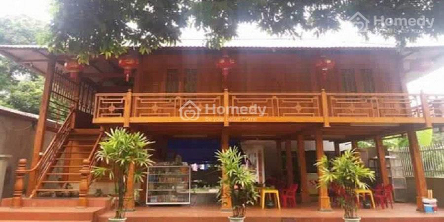 Mẫu nhà sàn gỗ mở hàng hàng