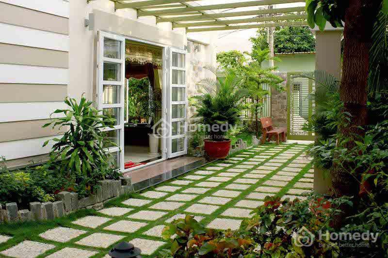 Phong thủy trước cửa nhà