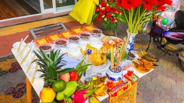 van-khan-khai-truong-cua-hang-1